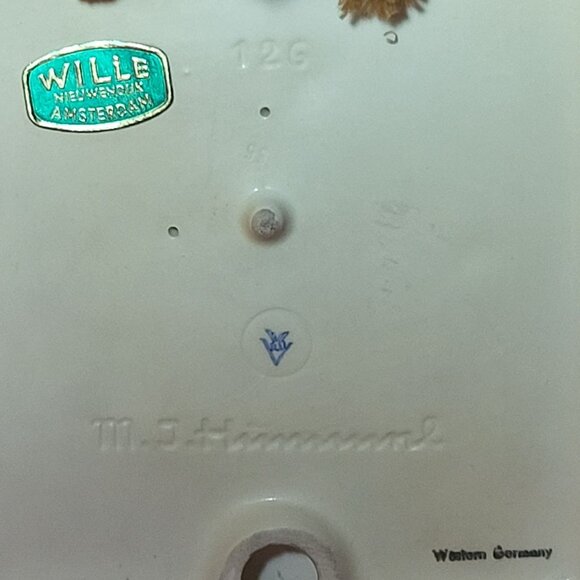 Vintage MJ Hummel Retreat to Safety Wall Plaque Hanging Decor - Picture 6 of 11